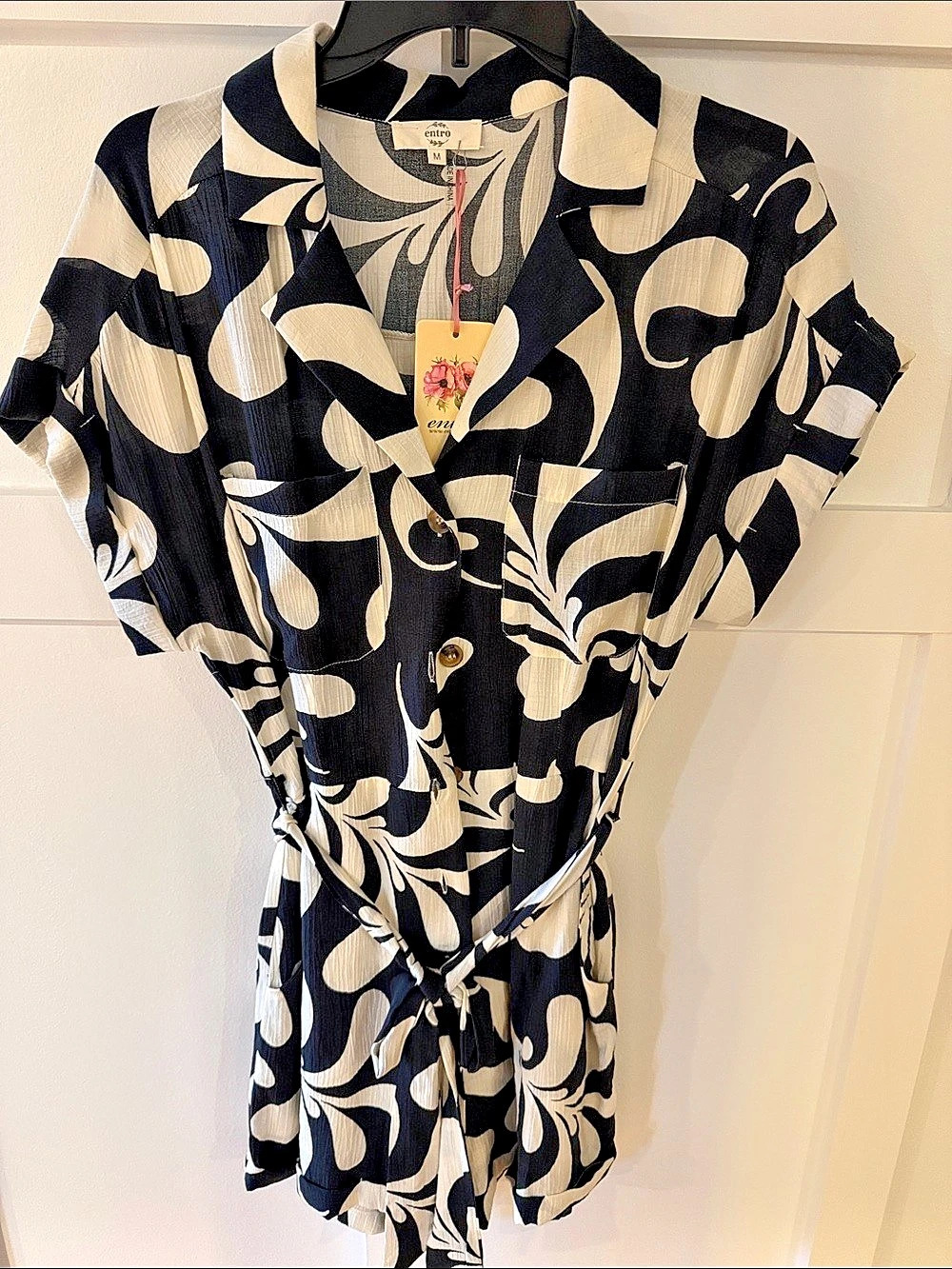 entro Abstract Print Romper in Black & Cream Size Medium NWT